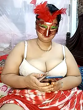 Snapshot of Tanisha-Chy chatting on 31, 10, 2025 Tanisha-Chy online show from 31, 10, 2025