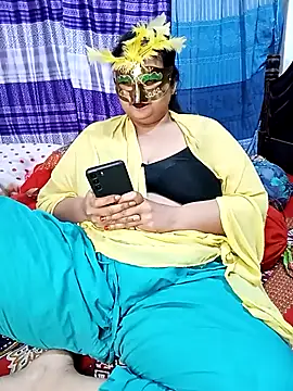 Snapshot of Tanisha-Chy chatting on 4, 2, 2026 Tanisha-Chy online show from 4, 2, 2026