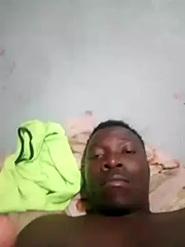 Snapshot of Mrhugeblack chatting on 14, 10, 2025 Mrhugeblack online show from 14, 10, 2025