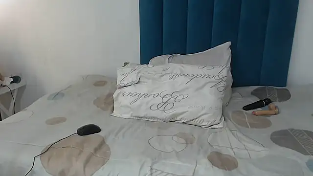Snapshot of Bella_2025 chatting on 21, 9, 2025 Bella 2025 online show from 21, 9, 2025