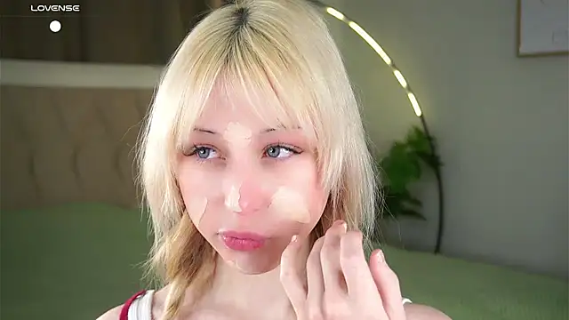 Snapshot of MarciDarugar chatting on 7, 1, 2026 MarciDarugar online show from 7, 1, 2026