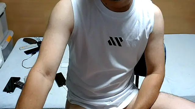 Snapshot of erosuke9 chatting on 9, 9, 2025 erosuke9 online show from 9, 9, 2025