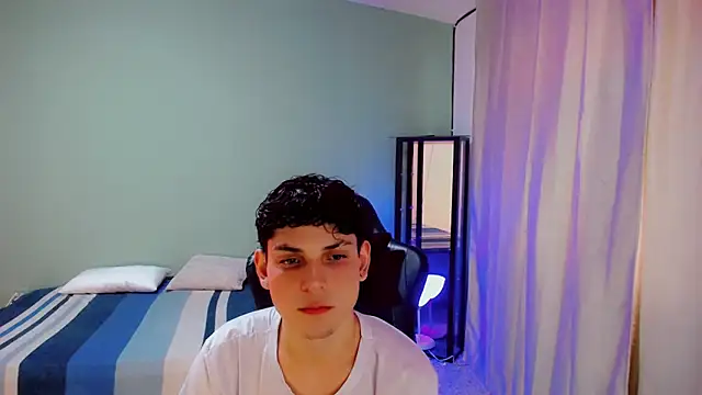 Snapshot of dilan_hott_ chatting on 12, 9, 2025 dilan hott online show from 12, 9, 2025