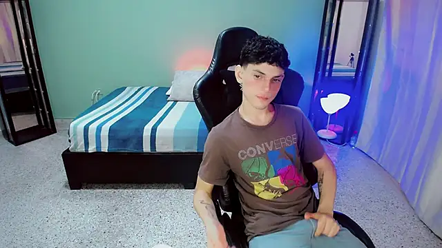 Snapshot of dilan_hott_ chatting on 17, 9, 2025 dilan hott online show from 17, 9, 2025