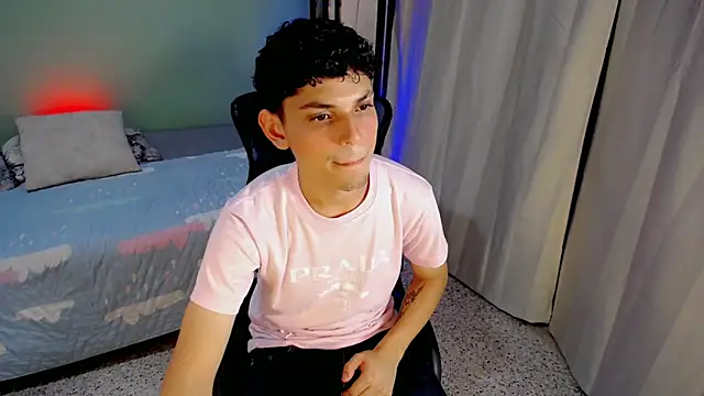 Snapshot of dilan_hott_ chatting on 29, 9, 2025 dilan hott online show from 29, 9, 2025