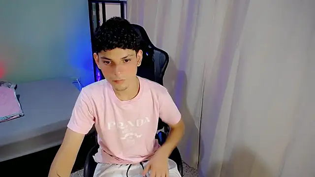 Snapshot of dilan_hott_ chatting on 30, 9, 2025 dilan hott online show from 30, 9, 2025