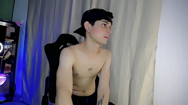 Snapshot of dilan_hott_ chatting on 15, 10, 2025 dilan hott online show from 15, 10, 2025