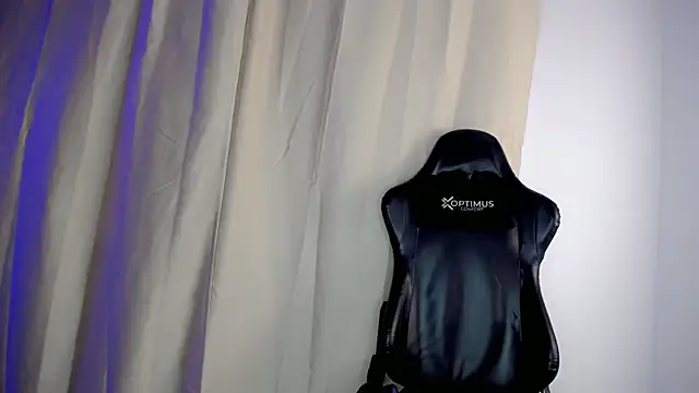 Snapshot of dilan_hott_ chatting on 25, 10, 2025 dilan hott online show from 25, 10, 2025