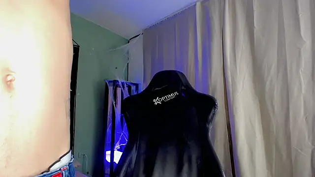 Snapshot of dilan_hott_ chatting on 31, 10, 2025 dilan hott online show from 31, 10, 2025