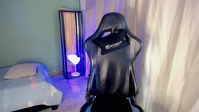 Snapshot of dilan_hott_ chatting on 6, 11, 2025 dilan hott online show from 6, 11, 2025