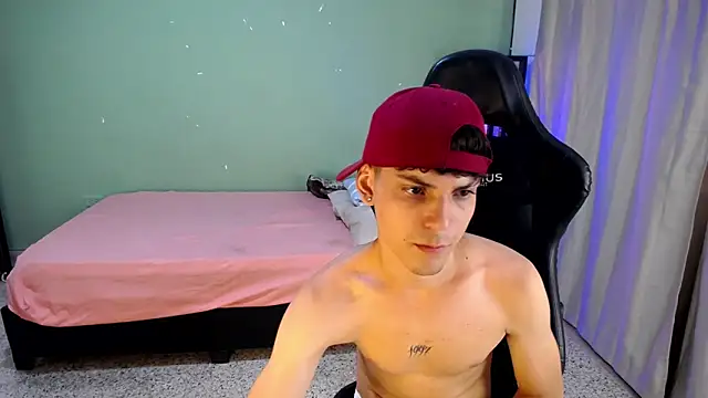 Snapshot of dilan_hott_ chatting on 17, 11, 2025 dilan hott online show from 17, 11, 2025