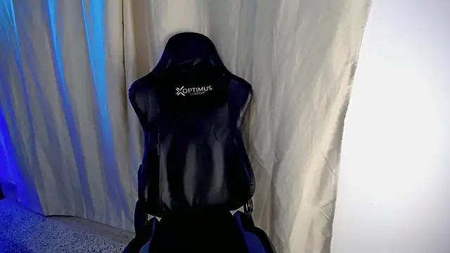 Snapshot of dilan_hott_ chatting on 26, 11, 2025 dilan hott online show from 26, 11, 2025