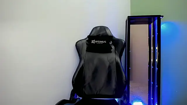 Snapshot of dilan_hott_ chatting on 1, 12, 2025 dilan hott online show from 1, 12, 2025