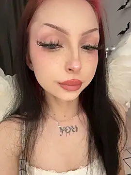 Snapshot of Lina_Thornton_ chatting on 31, 10, 2025 Lina Thornton online show from 31, 10, 2025