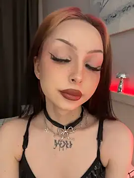 Snapshot of Lina_Thornton_ chatting on 5, 12, 2025 Lina Thornton online show from 5, 12, 2025