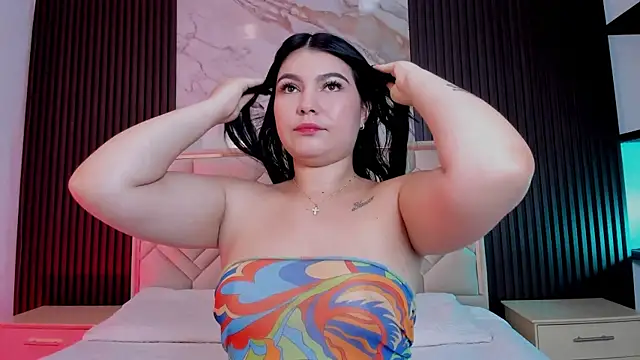 MiaaFarrel online show from 20, 9, 2025