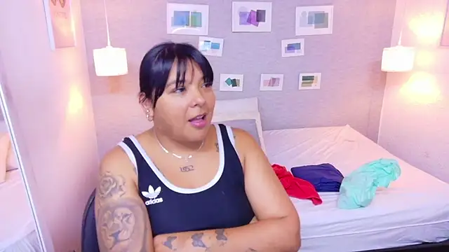 Snapshot of fat_naughtyass chatting on 20, 5, 2026 fat naughtyass online show from 20, 5, 2026