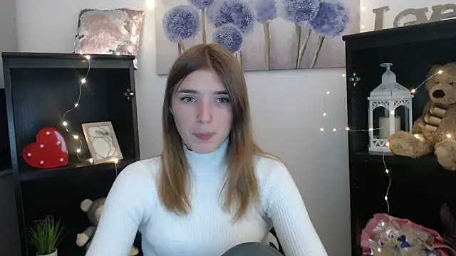 JuiceLips   online show from 26, 9, 2025