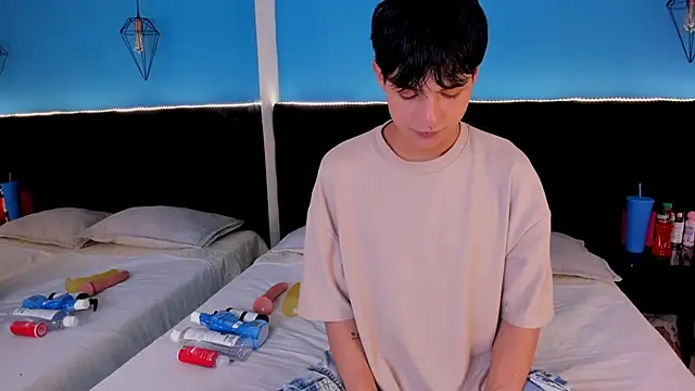 AleAurarashi online show from 11, 9, 2025