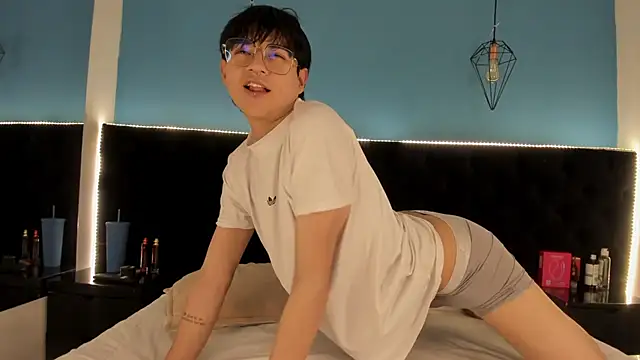 AleAurarashi online show from 1, 10, 2025