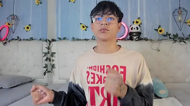 AleAurarashi online show from 2, 12, 2025