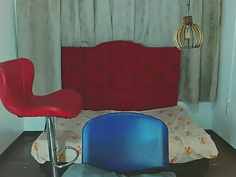 Snapshot of luisa__torres chatting on 20, 9, 2025 luisa torres online show from 20, 9, 2025