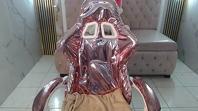 Snapshot of kim_lush_s chatting on 24, 10, 2025 kim lush s online show from 24, 10, 2025