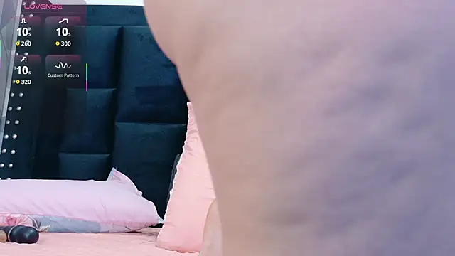 mamaneedsfun online show from 13, 11, 2025