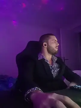 Snapshot of EyesNeverLies chatting on 6, 2, 2026 EyesNeverLies online show from 6, 2, 2026