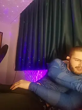 Snapshot of EyesNeverLies chatting on 3, 3, 2026 EyesNeverLies online show from 3, 3, 2026