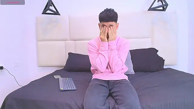 aron twink66 online show from 25, 9, 2025