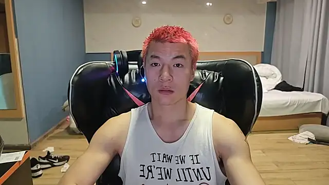 AAASuck online show from 8, 4, 2026