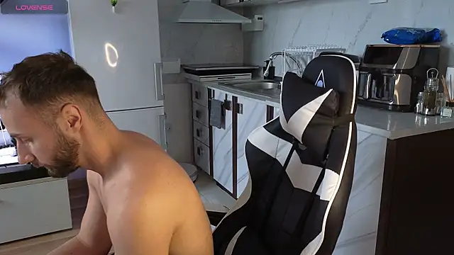 RyanStorm  online show from 10, 11, 2025