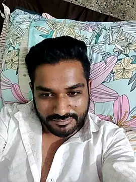 Snapshot of avi007p chatting on 12, 9, 2025 avi007p online show from 12, 9, 2025