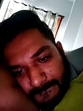Snapshot of avi007p chatting on 14, 9, 2025 avi007p online show from 14, 9, 2025