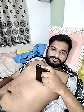 Snapshot of avi007p chatting on 28, 9, 2025 avi007p online show from 28, 9, 2025