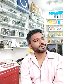 Snapshot of avi007p chatting on 14, 10, 2025 avi007p online show from 14, 10, 2025