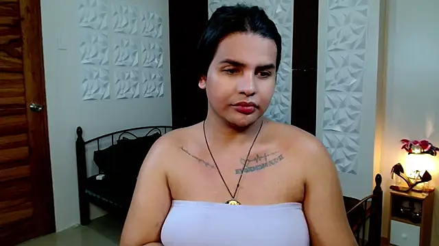Snapshot of SelenaHelaby02 chatting on 22, 9, 2025 SelenaHelaby02 online show from 22, 9, 2025