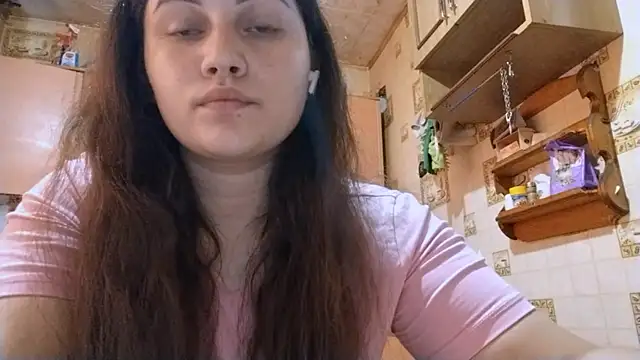 DierdreCousineau online show from 17, 9, 2025