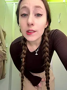 FroggyAnna online show from 11, 1, 2026