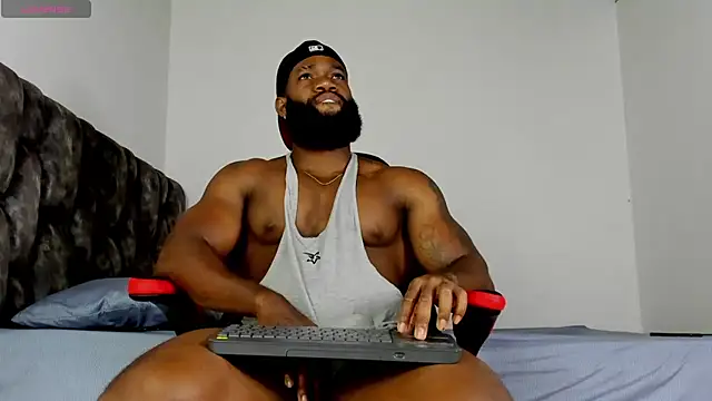 Snapshot of james_musclebbc chatting on 6, 5, 2026 james musclebbc online show from 6, 5, 2026
