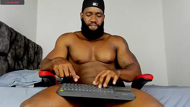 Snapshot of james_musclebbc chatting on 22, 5, 2026 james musclebbc online show from 22, 5, 2026