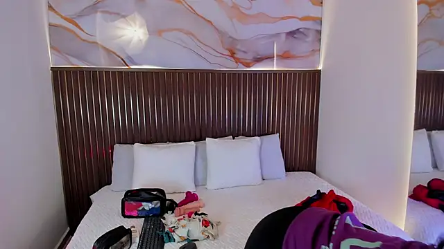 Roxie-NS online show from 25, 9, 2025