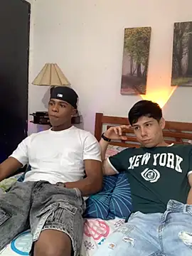 Snapshot of DEMOND_333 chatting on 13, 10, 2025 DEMOND 333 online show from 13, 10, 2025