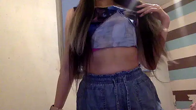 Snapshot of Bellababexox_ chatting on 15, 9, 2025 Bellababexox online show from 15, 9, 2025