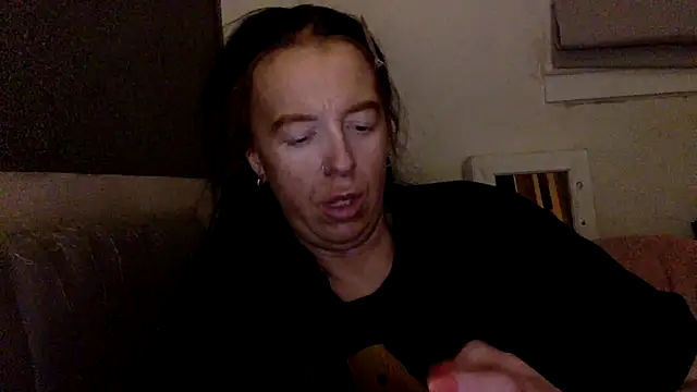 Snapshot of Bellababexox_ chatting on 6, 4, 2026 Bellababexox online show from 6, 4, 2026