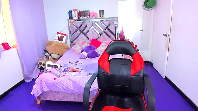 Luna Analya online show from 15, 4, 2026