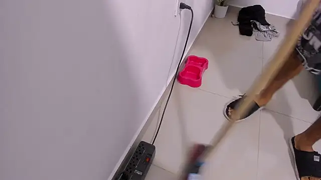 Rihanna hotx online show from 21, 12, 2025