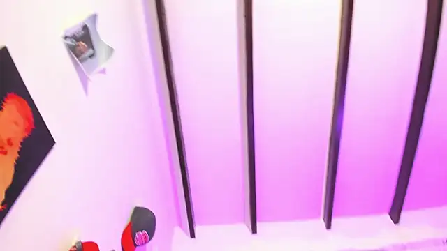 Rihanna hotx online show from 4, 2, 2026