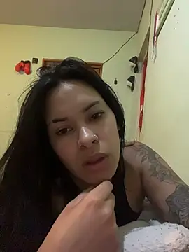 Snapshot of Vixxen_99 chatting on 24, 11, 2025 Vixxen 99 online show from 24, 11, 2025